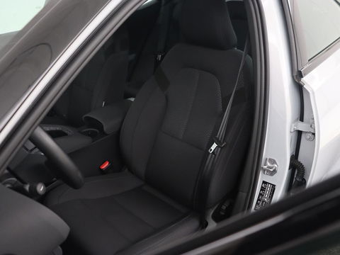 Polestar 2 Long Range Single Motor 78 kWh | Trekhaak | Stoelverwarming | Keyless | Full LED | Carplay | Navigatie | 19'' | Elektrische stoelen | Climate control | Parkeerhulp