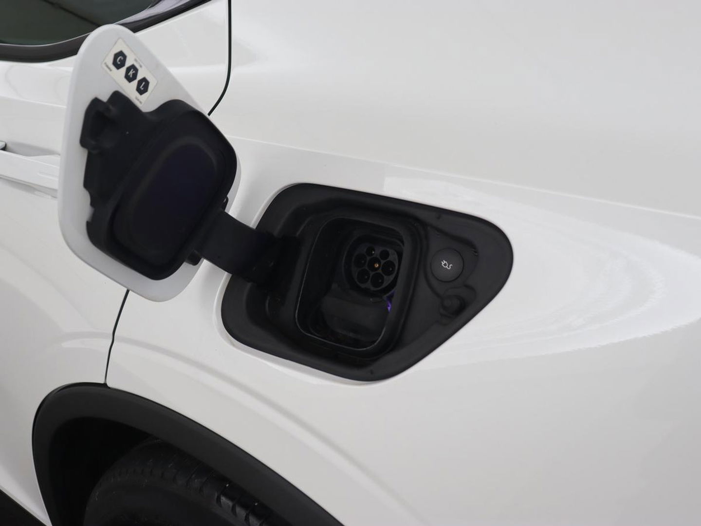 Polestar 2 Standard Range Single Motor 63kWh | 360 Camera | Stoelverwarming | Adaptive cruise | Carplay | Park Assist | 19'' | Keyless | Full LED | Digital Cockpit | DAB