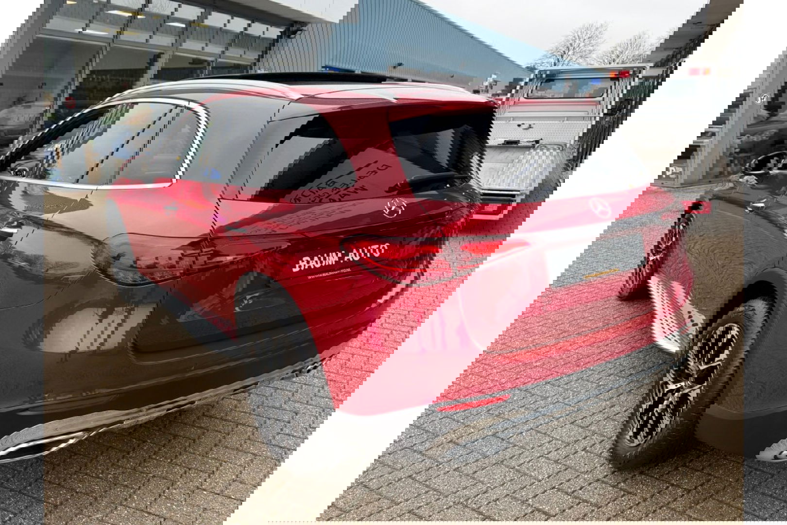 Mercedes-Benz GLC 300DE 4MATIC AMG LINE PANORAMA LEER NAVI PDC360GR.