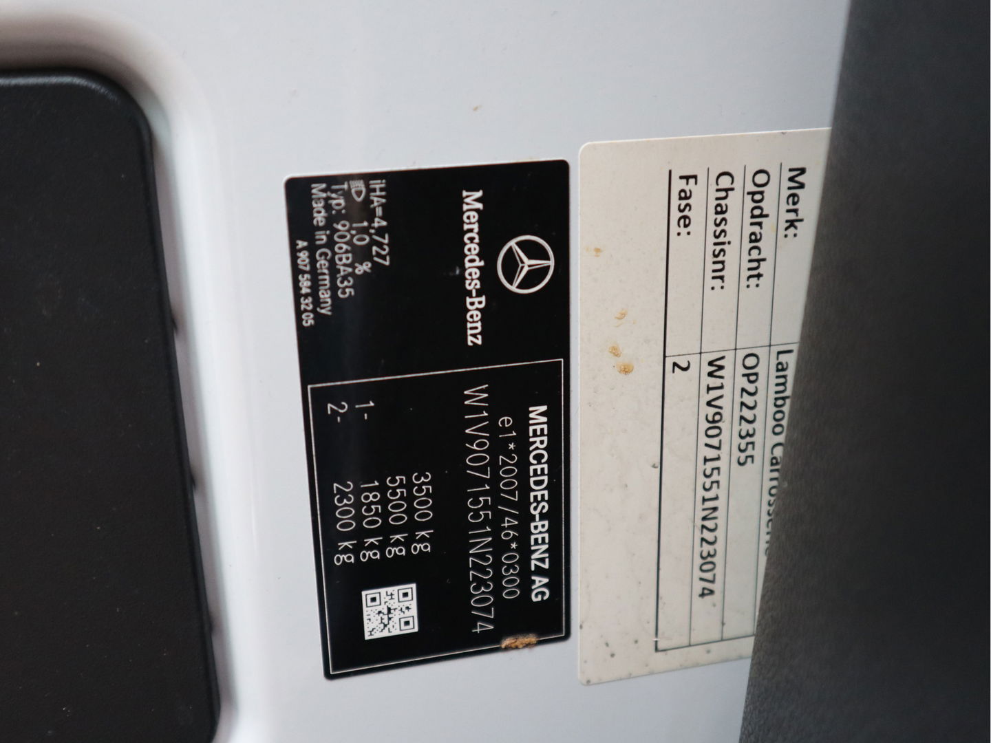 Mercedes-Benz Sprinter 515 CDI Euro 6 Automaat Bakwagen Laadklep - MBUX - Cruise