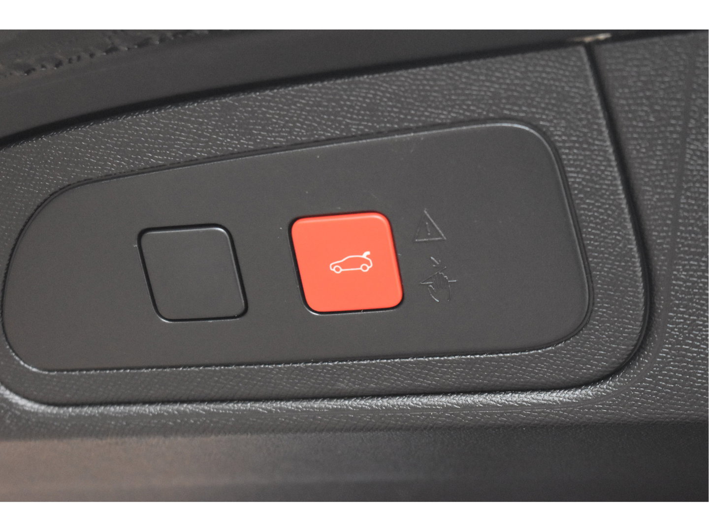 DS 7 Crossback E-Tense Opera Connected Pilot | Vol | Stoelmassage- & ventilatie | Memorystoel | Keyless | Camera | Carplay | Full LED