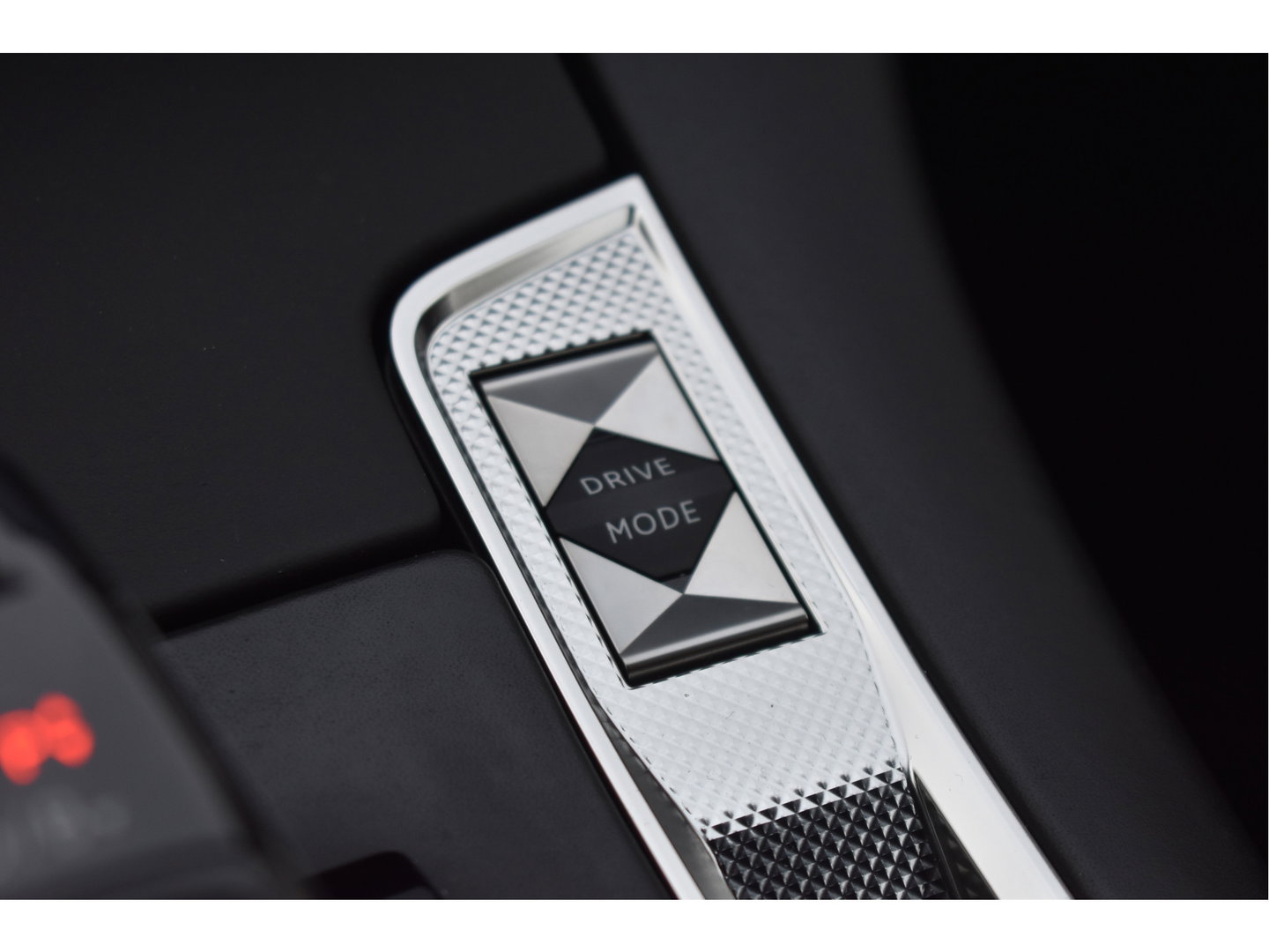 DS 7 Crossback E-Tense Opera Connected Pilot | Vol | Stoelmassage- & ventilatie | Memorystoel | Keyless | Camera | Carplay | Full LED