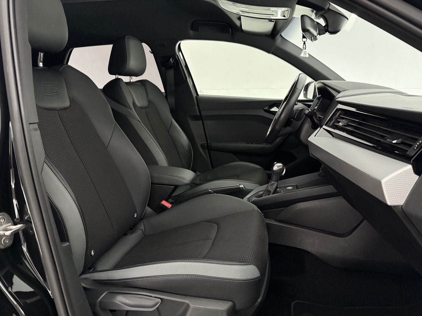 Audi A1 40 TFSI S Line 200PK | Virtual | Carplay | Cruise | Stoelverw. | Parkeersens.