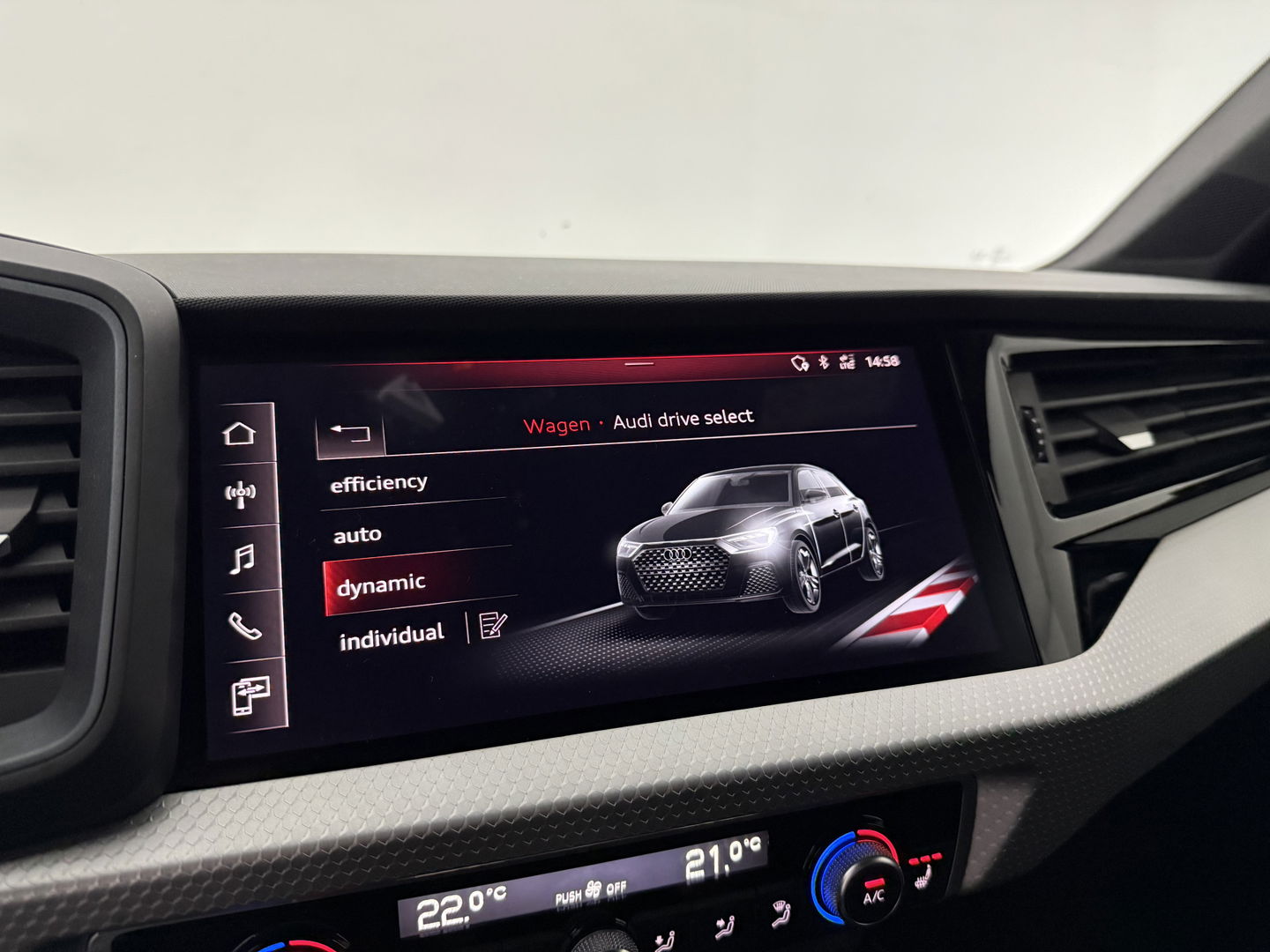 Audi A1 40 TFSI S Line 200PK | Virtual | Carplay | Cruise | Stoelverw. | Parkeersens.