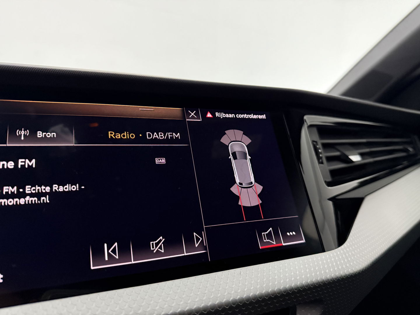 Audi A1 40 TFSI S Line 200PK | Virtual | Carplay | Cruise | Stoelverw. | Parkeersens.