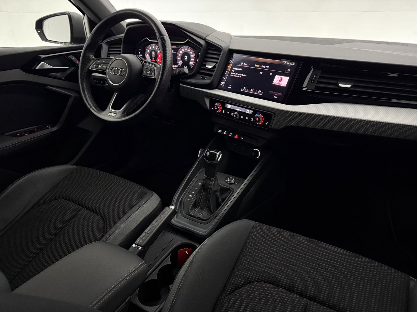 Audi A1 40 TFSI S Line 200PK | Virtual | Carplay | Cruise | Stoelverw. | Parkeersens.