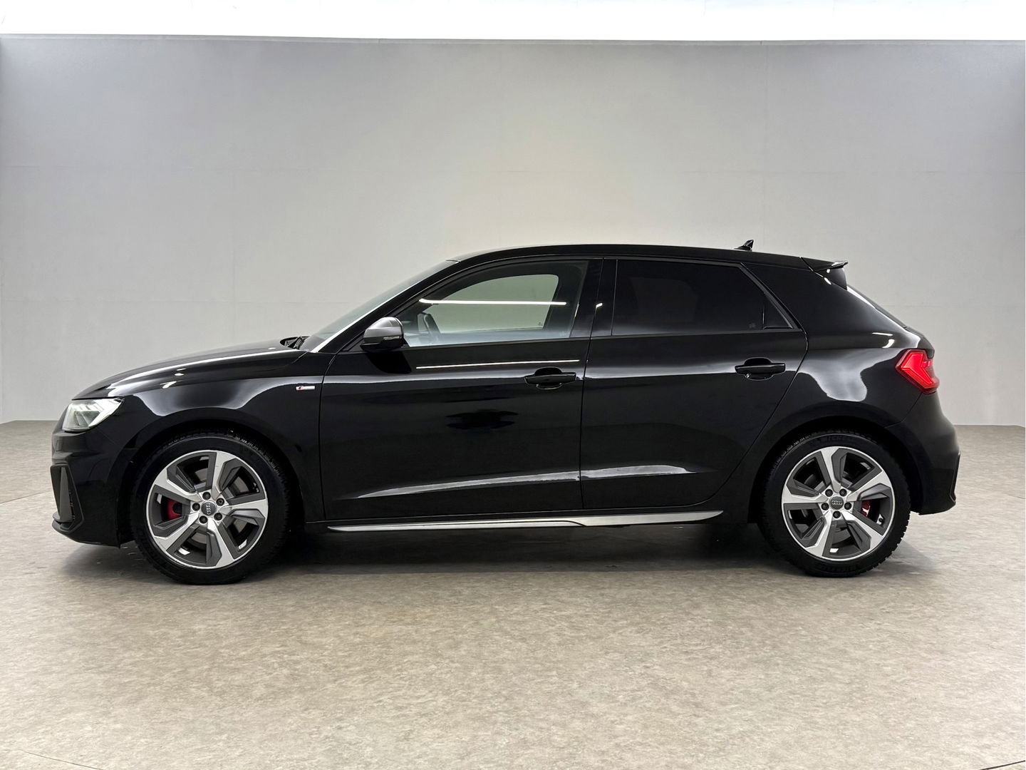 Audi A1 40 TFSI S Line 200PK | Virtual | Carplay | Cruise | Stoelverw. | Parkeersens.
