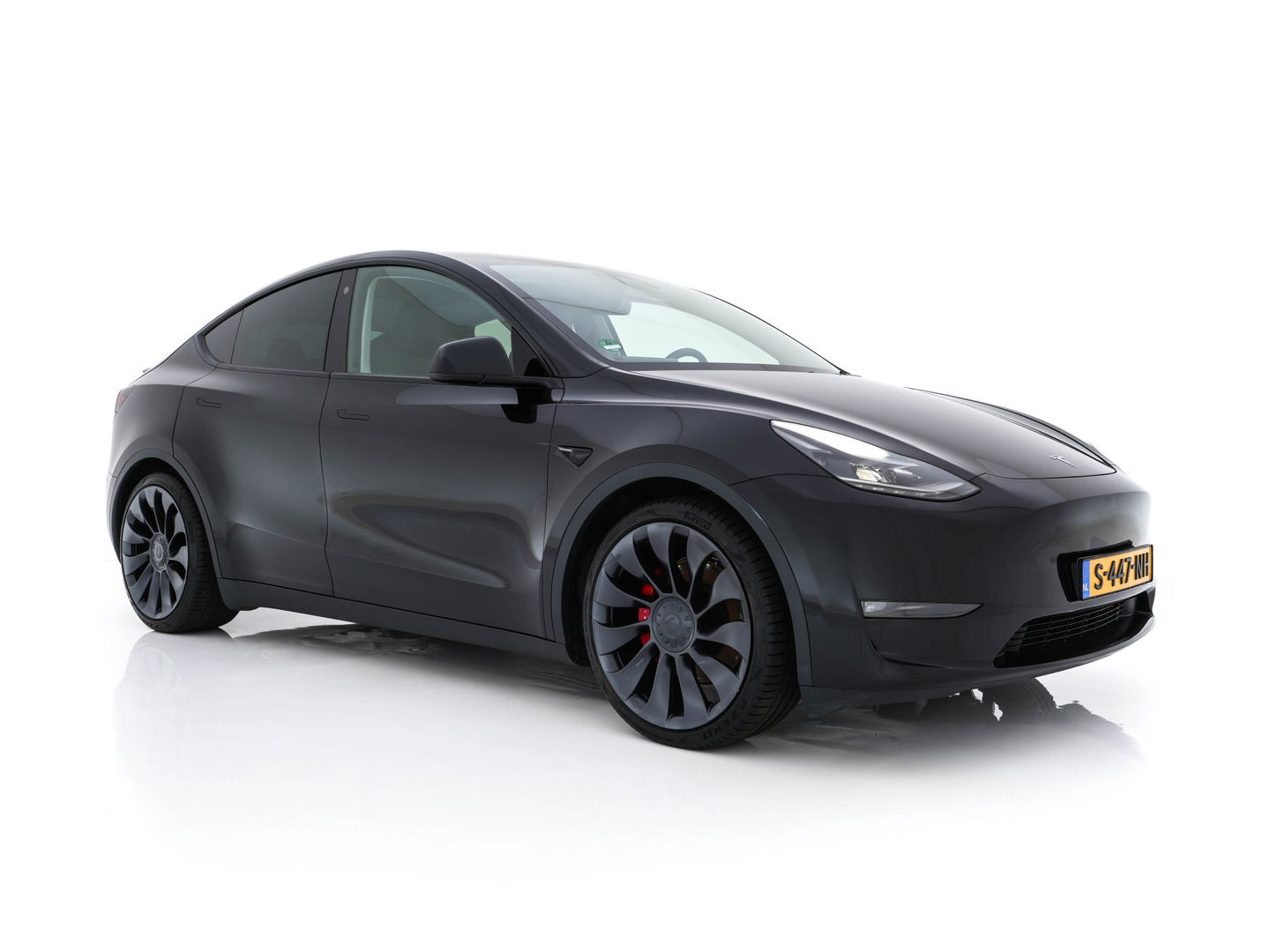 Tesla Model Y Performance AWD 75 kWh {SOH-84%} [ 3-Fase ] (INCL-BTW) Aut. *PANO | AUTO-PILOT | LUXURY-LEATHER | TOP-VIEW | NAVI-FULLMAP | MATRIX-LED | DIGI-COCKPIT | KEYLESS | CAMERA | DAB+ | HEATED-COMFORTSEATS | PRIVACY-GLASS | 21''ALU*