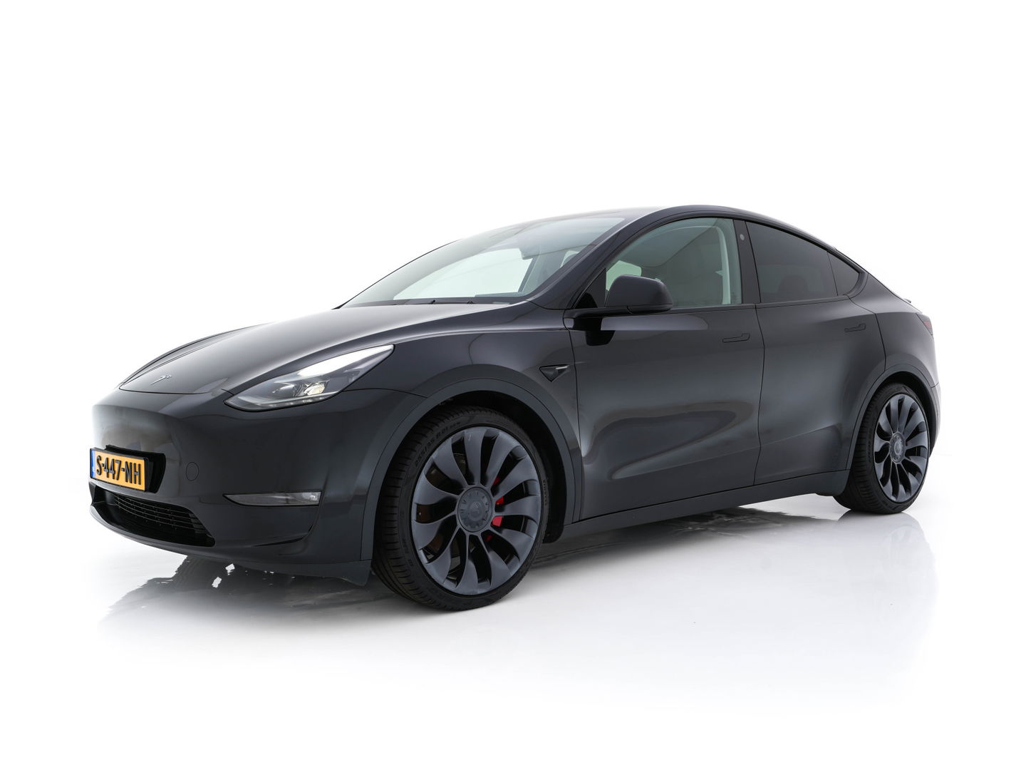Tesla Model Y Performance AWD 75 kWh {SOH-84%} [ 3-Fase ] (INCL-BTW) Aut. *PANO | AUTO-PILOT | LUXURY-LEATHER | TOP-VIEW | NAVI-FULLMAP | MATRIX-LED | DIGI-COCKPIT | KEYLESS | CAMERA | DAB+ | HEATED-COMFORTSEATS | PRIVACY-GLASS | 21''ALU*