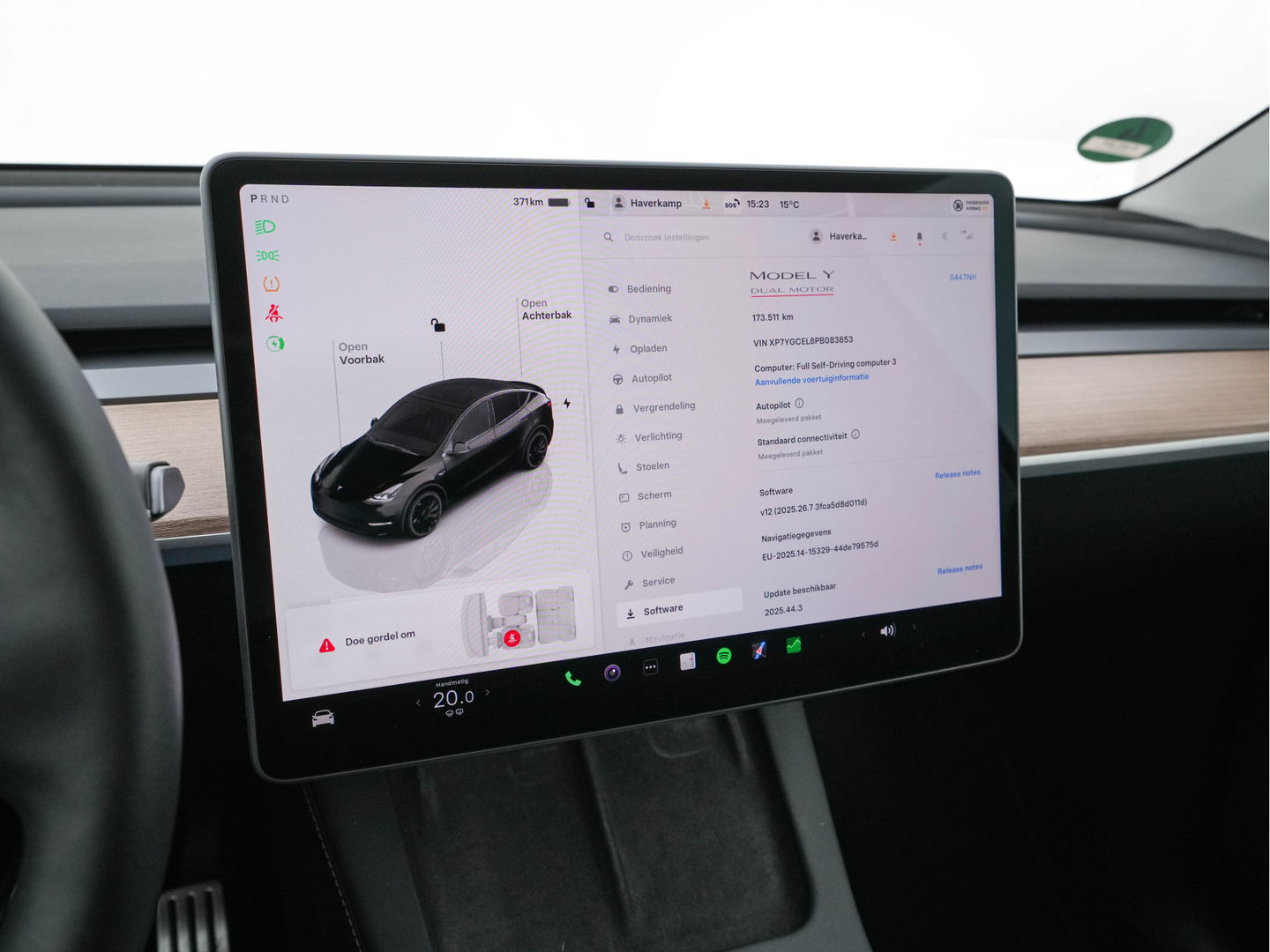 Tesla Model Y Performance AWD 75 kWh {SOH-84%} [ 3-Fase ] (INCL-BTW) Aut. *PANO | AUTO-PILOT | LUXURY-LEATHER | TOP-VIEW | NAVI-FULLMAP | MATRIX-LED | DIGI-COCKPIT | KEYLESS | CAMERA | DAB+ | HEATED-COMFORTSEATS | PRIVACY-GLASS | 21''ALU*