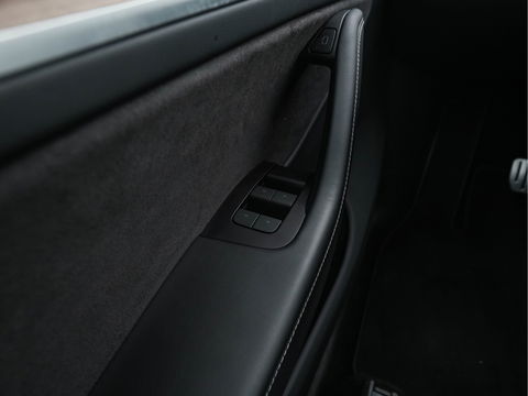 Tesla Model Y Performance AWD 75 kWh {SOH-84%} [ 3-Fase ] (INCL-BTW) Aut. *PANO | AUTO-PILOT | LUXURY-LEATHER | TOP-VIEW | NAVI-FULLMAP | MATRIX-LED | DIGI-COCKPIT | KEYLESS | CAMERA | DAB+ | HEATED-COMFORTSEATS | PRIVACY-GLASS | 21''ALU*