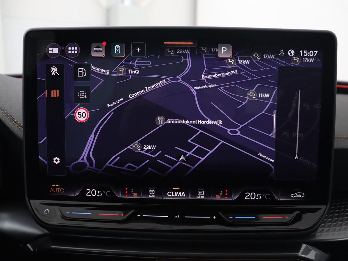CUPRA Leon 1.5 eHybrid Business | Stoelverwarming | Adaptive cruise | Camera | Carplay | Sportstoelen | Matrix LED | Keyless | PHEV | Plug In