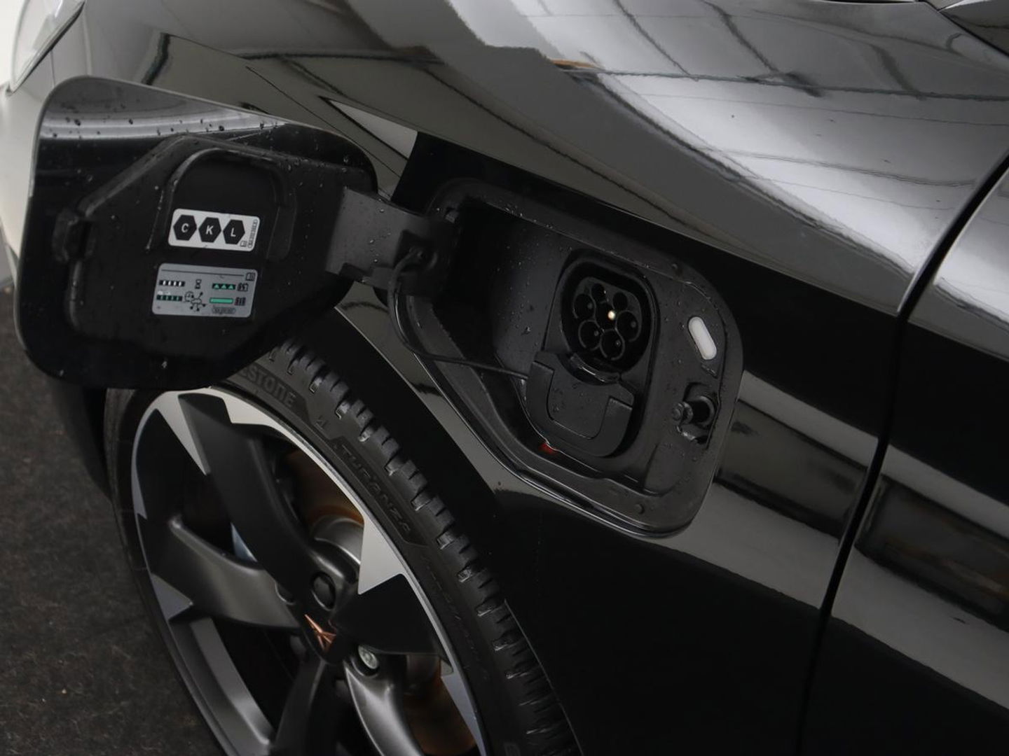 CUPRA Leon 1.5 eHybrid Business | Stoelverwarming | Adaptive cruise | Camera | Carplay | Sportstoelen | Matrix LED | Keyless | PHEV | Plug In