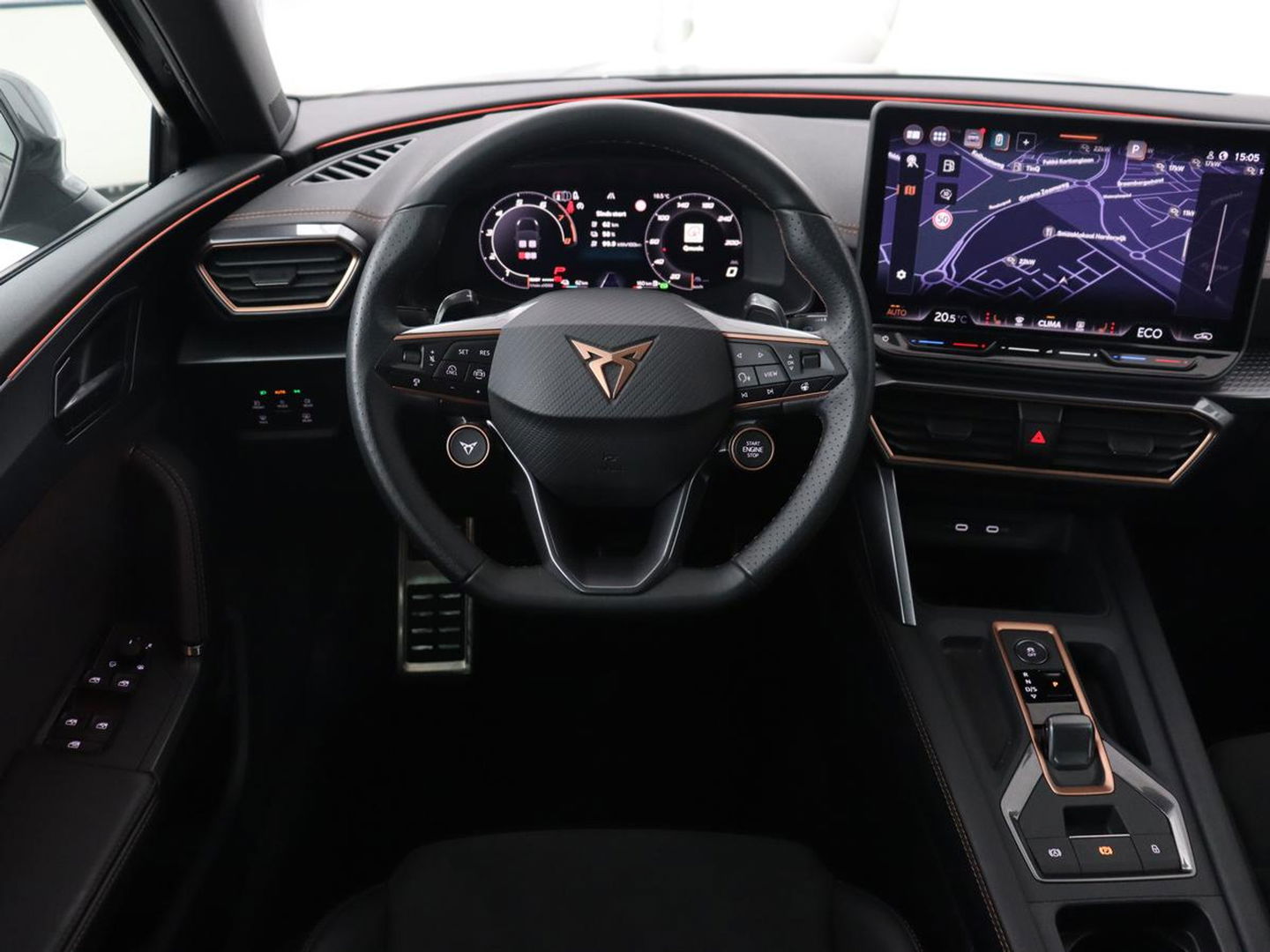 CUPRA Leon 1.5 eHybrid Business | Stoelverwarming | Adaptive cruise | Camera | Carplay | Sportstoelen | Matrix LED | Keyless | PHEV | Plug In