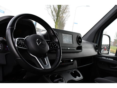 Mercedes-Benz Sprinter 317 1.9 CDI L2H1 DC RWD AMG Edition Camera, Cruise, Carplay, 170pk, Automaat, LED, Stoelverwarming, NAVI, Multimedia, Uniek! Dubbel Cabine