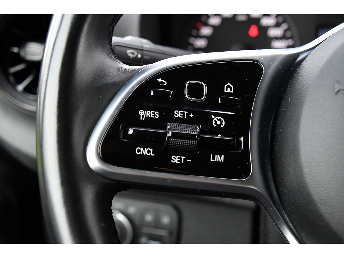 Mercedes-Benz Sprinter 317 1.9 CDI L2H1 DC RWD AMG Edition Camera, Cruise, Carplay, 170pk, Automaat, LED, Stoelverwarming, NAVI, Multimedia, Uniek! Dubbel Cabine