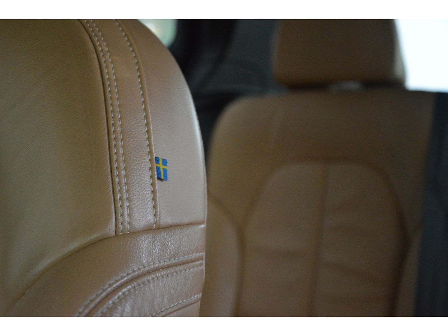 Volvo XC40 T4 Hybride Inscription | Leer | Trekhaak 1800KG | Camera | Apple CarPlay | Parkeersensoren | Cruise Control |