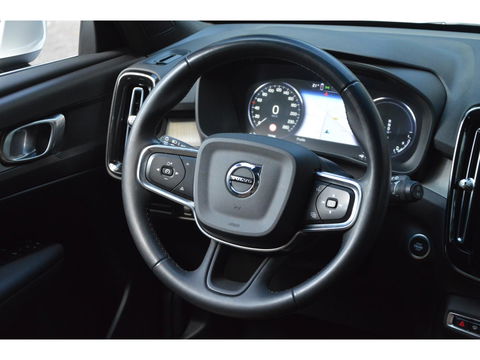 Volvo XC40 T4 Hybride Inscription | Leer | Trekhaak 1800KG | Camera | Apple CarPlay | Parkeersensoren | Cruise Control |