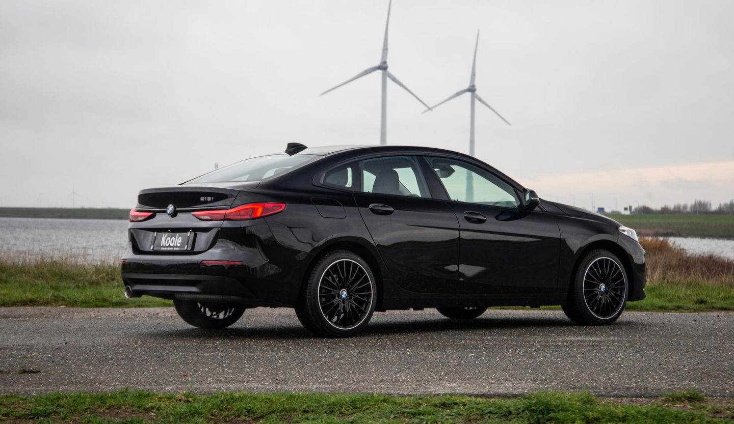 BMW 2 Serie Gran Coupé 218i Introduction Edition NAVI / CARPLAY / LED / AUTOMAAT / N.A.P