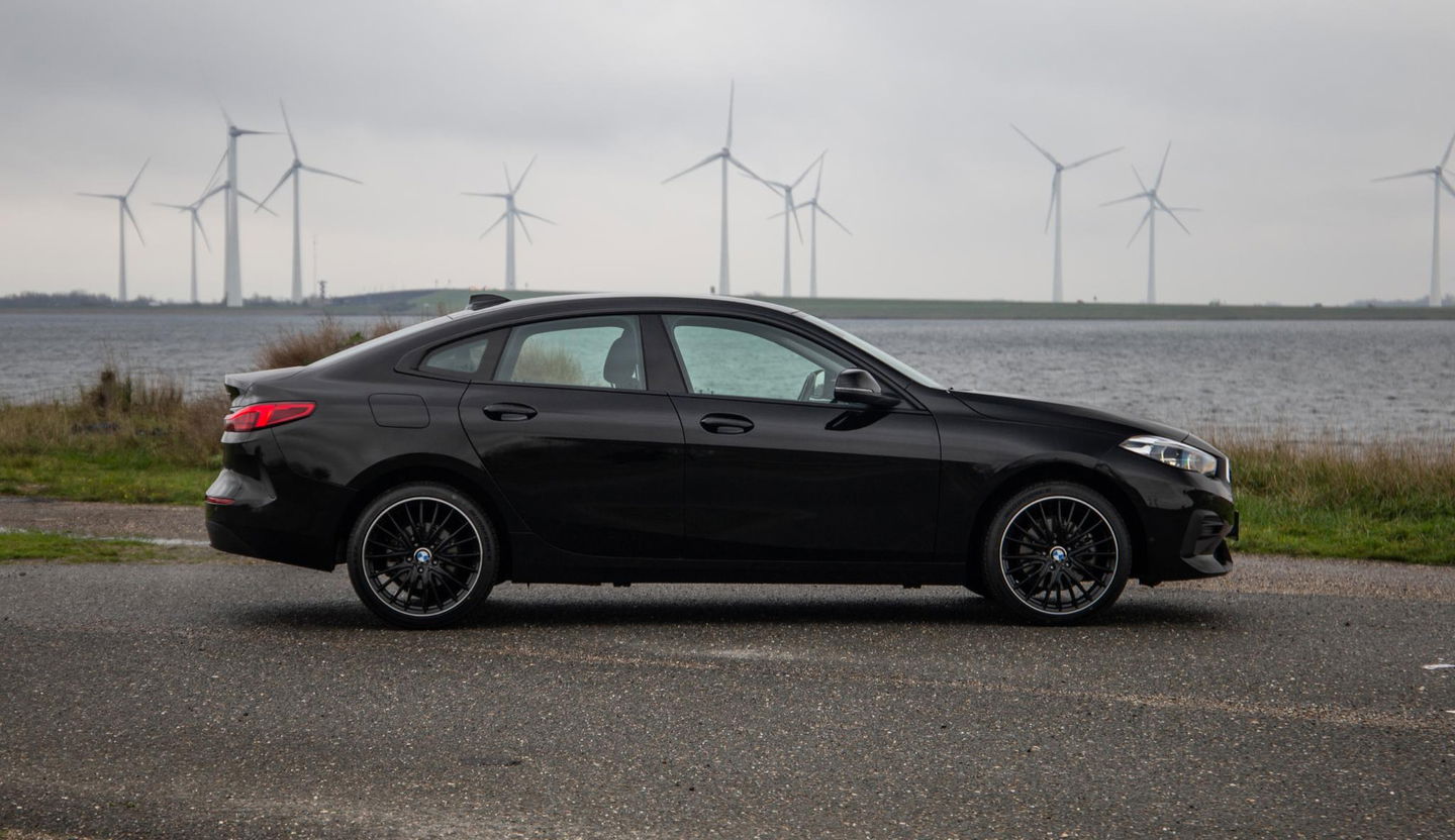 BMW 2 Serie Gran Coupé 218i Introduction Edition NAVI / CARPLAY / LED / AUTOMAAT / N.A.P