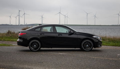 BMW 2 Serie Gran Coupé 218i Introduction Edition NAVI / CARPLAY / LED / AUTOMAAT / N.A.P