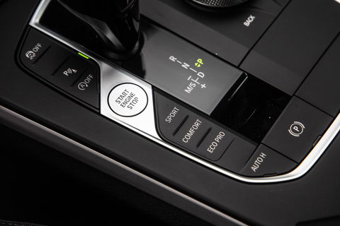 BMW 2 Serie Gran Coupé 218i Introduction Edition NAVI / CARPLAY / LED / AUTOMAAT / N.A.P