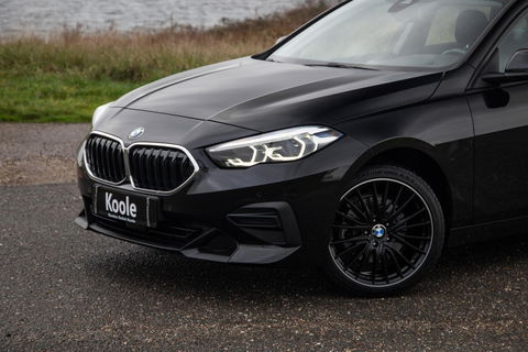 BMW 2 Serie Gran Coupé 218i Introduction Edition NAVI / CARPLAY / LED / AUTOMAAT / N.A.P