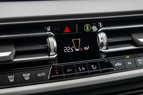 BMW 2 Serie Gran Coupé 218i Introduction Edition NAVI / CARPLAY / LED / AUTOMAAT / N.A.P