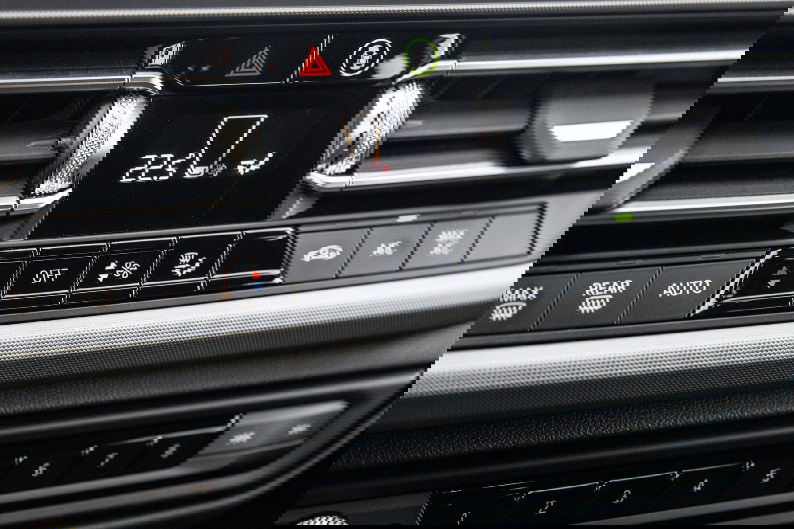 BMW 2 Serie Gran Coupé 218i Introduction Edition NAVI / CARPLAY / LED / AUTOMAAT / N.A.P