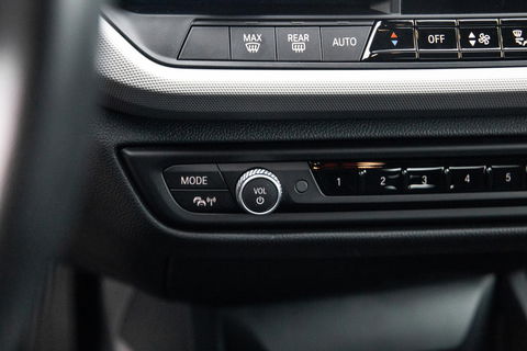 BMW 2 Serie Gran Coupé 218i Introduction Edition NAVI / CARPLAY / LED / AUTOMAAT / N.A.P