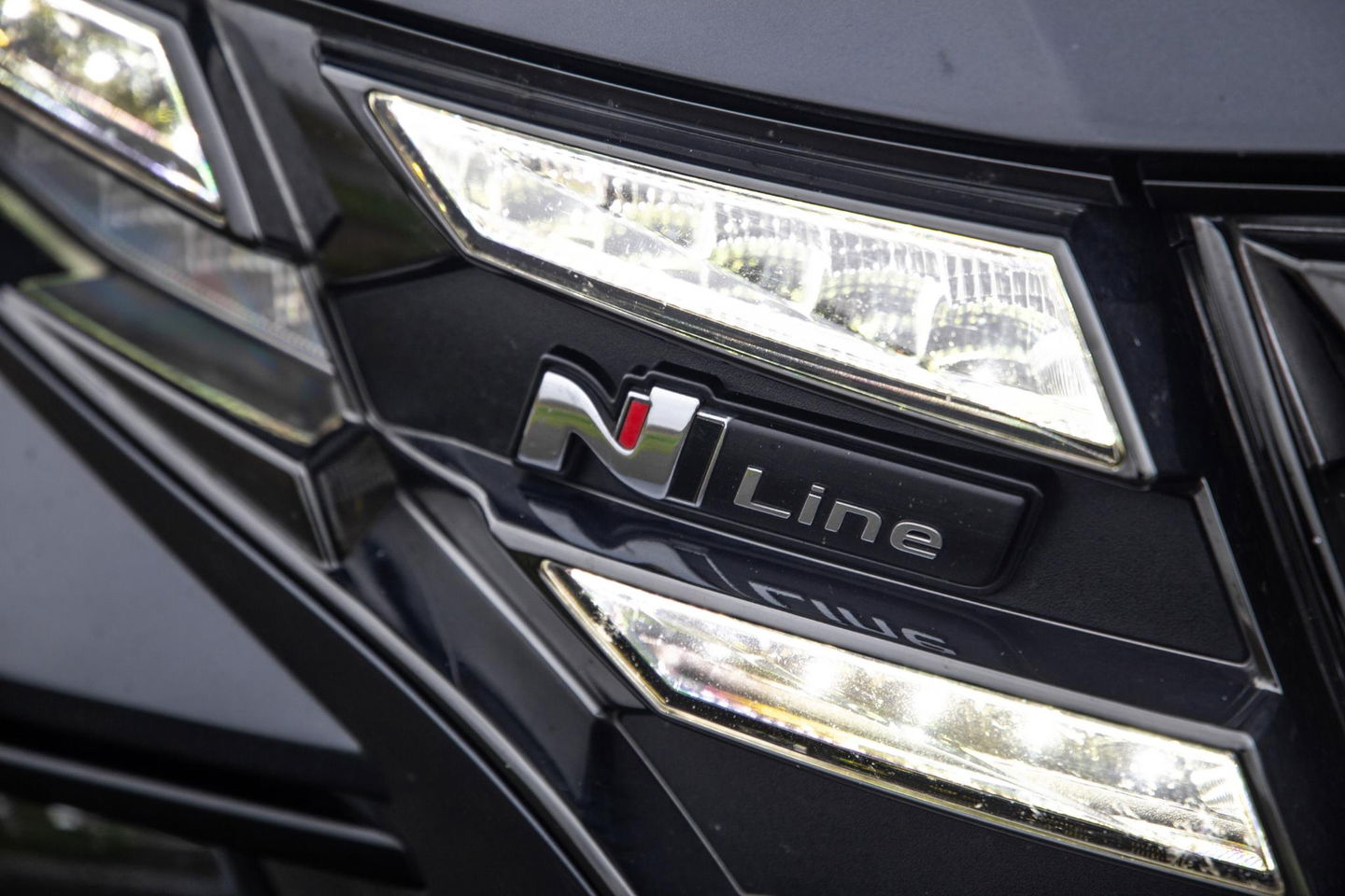 Hyundai TUCSON Hybrid 1.6 T-GDI HEV N Line Sky AUTOMAAT / STOEL VERWARMING + KOELING / PANO / CAMERA