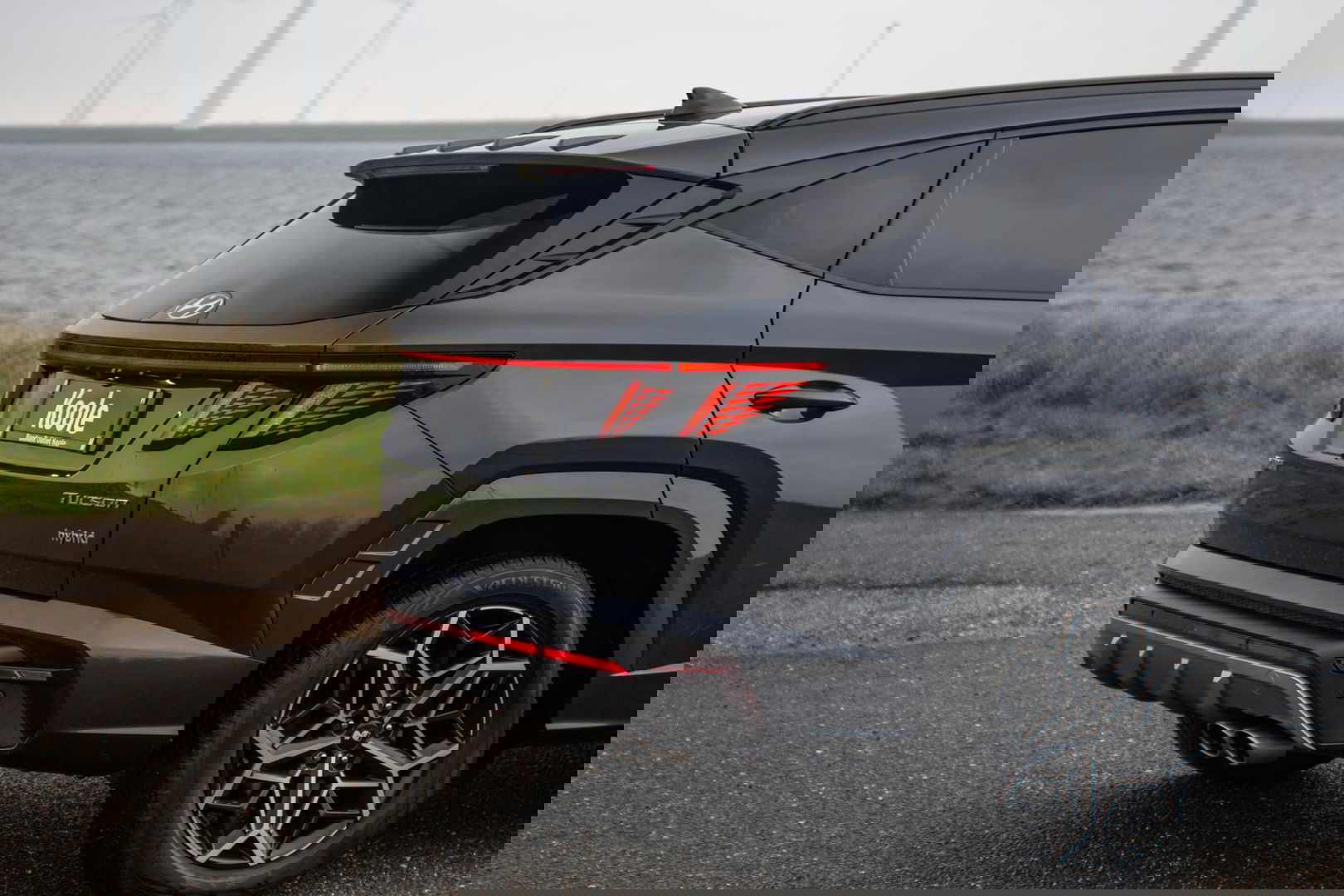 Hyundai TUCSON Hybrid 1.6 T-GDI HEV N Line Sky AUTOMAAT / STOEL VERWARMING + KOELING / PANO / CAMERA