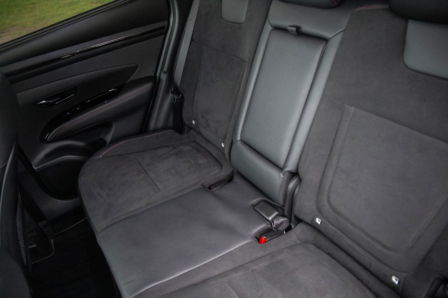 Hyundai TUCSON Hybrid 1.6 T-GDI HEV N Line Sky AUTOMAAT / STOEL VERWARMING + KOELING / PANO / CAMERA