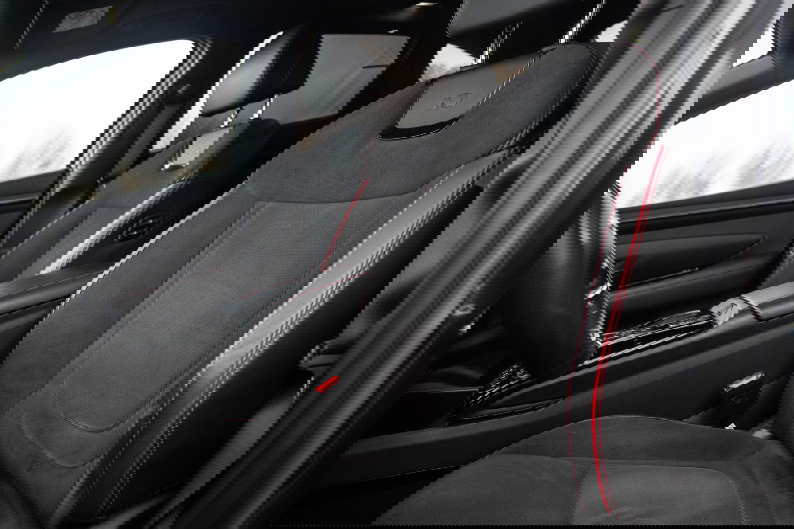 Hyundai TUCSON Hybrid 1.6 T-GDI HEV N Line Sky AUTOMAAT / STOEL VERWARMING + KOELING / PANO / CAMERA