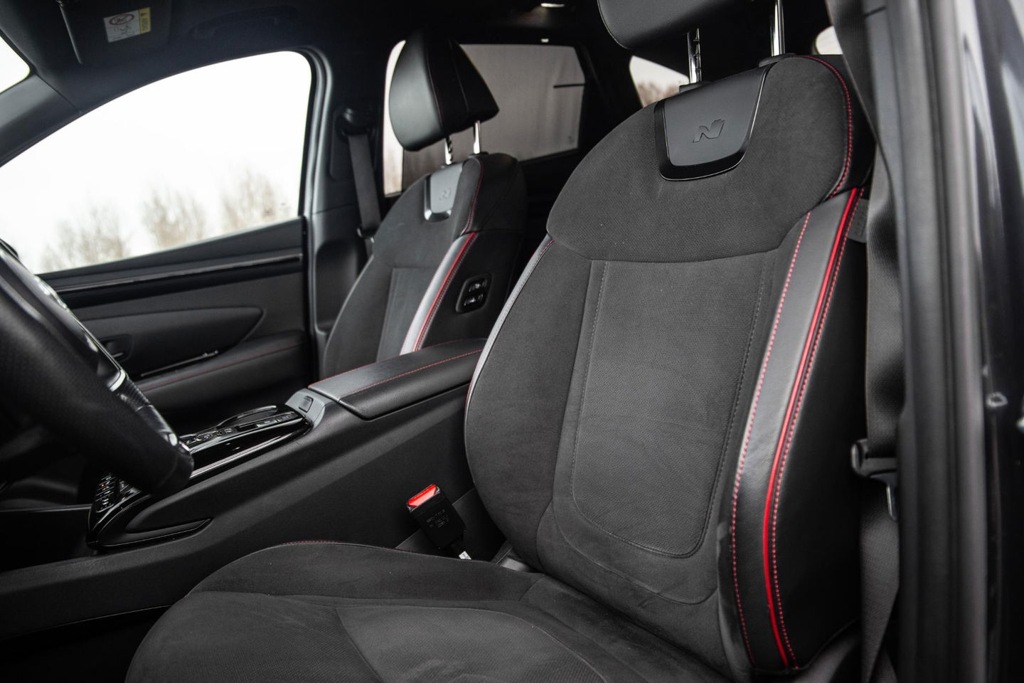 Hyundai TUCSON Hybrid 1.6 T-GDI HEV N Line Sky AUTOMAAT / STOEL VERWARMING + KOELING / PANO / CAMERA