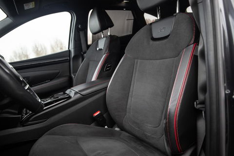 Hyundai TUCSON Hybrid 1.6 T-GDI HEV N Line Sky AUTOMAAT / STOEL VERWARMING + KOELING / PANO / CAMERA