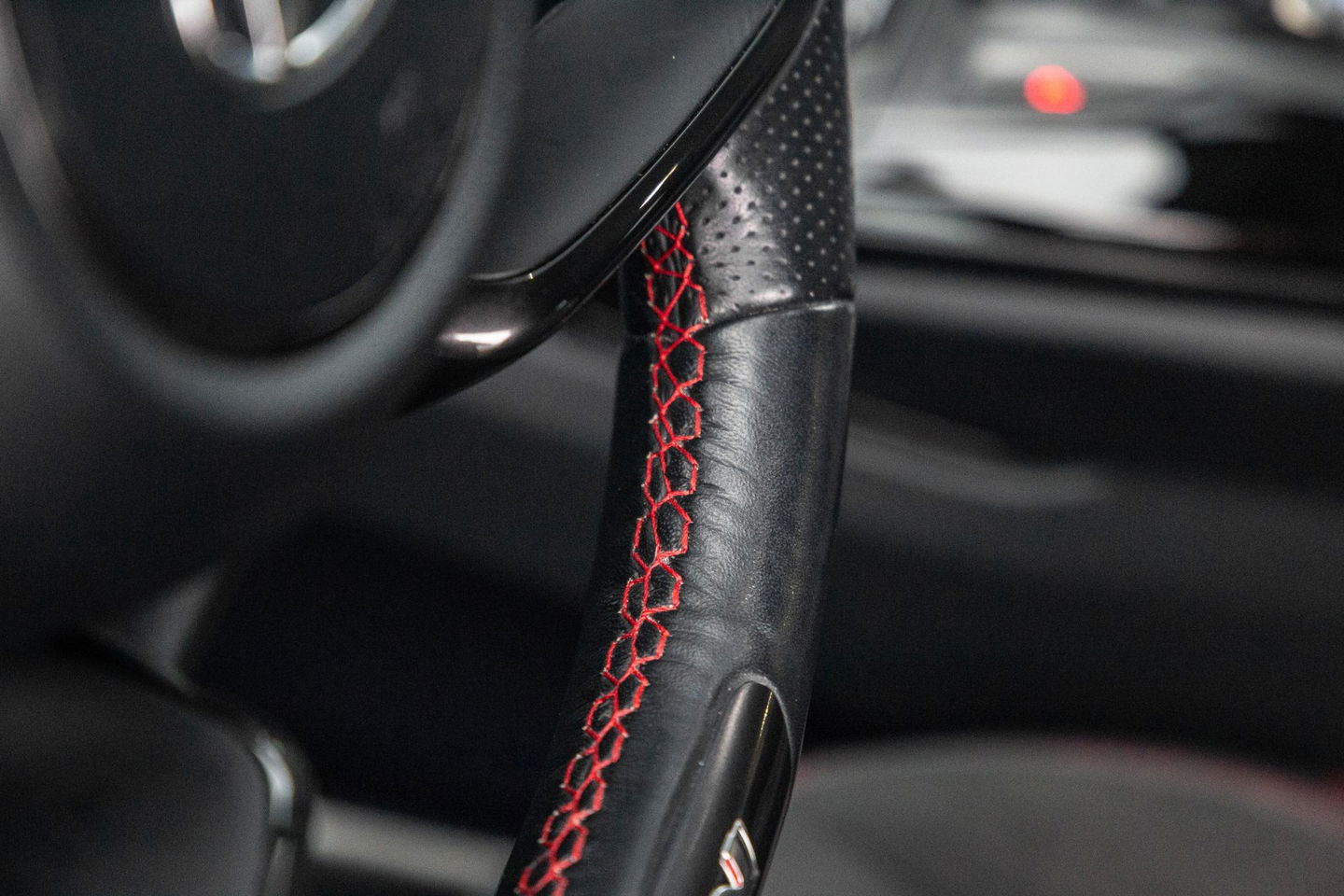 Hyundai TUCSON Hybrid 1.6 T-GDI HEV N Line Sky AUTOMAAT / STOEL VERWARMING + KOELING / PANO / CAMERA