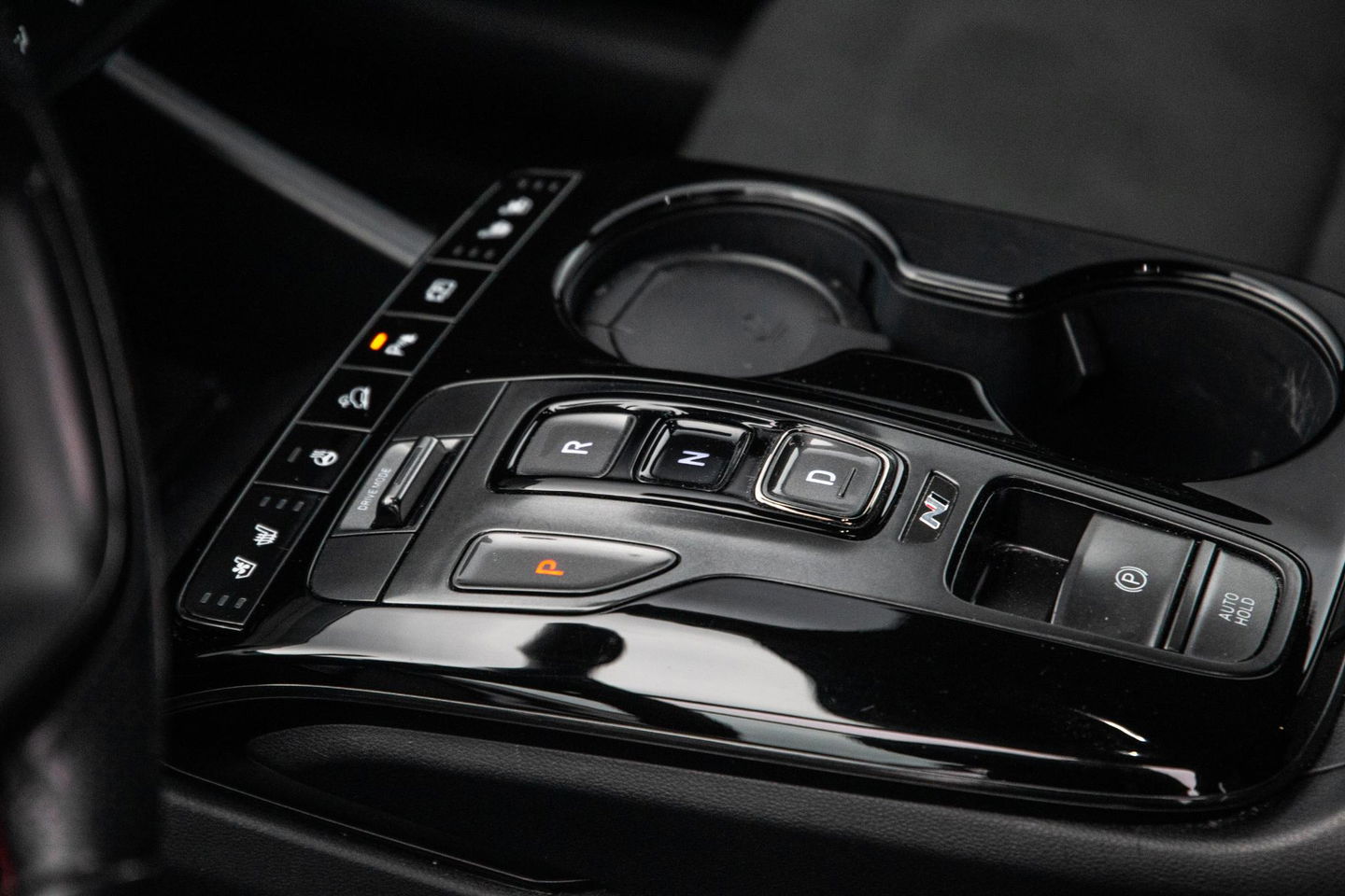 Hyundai TUCSON Hybrid 1.6 T-GDI HEV N Line Sky AUTOMAAT / STOEL VERWARMING + KOELING / PANO / CAMERA