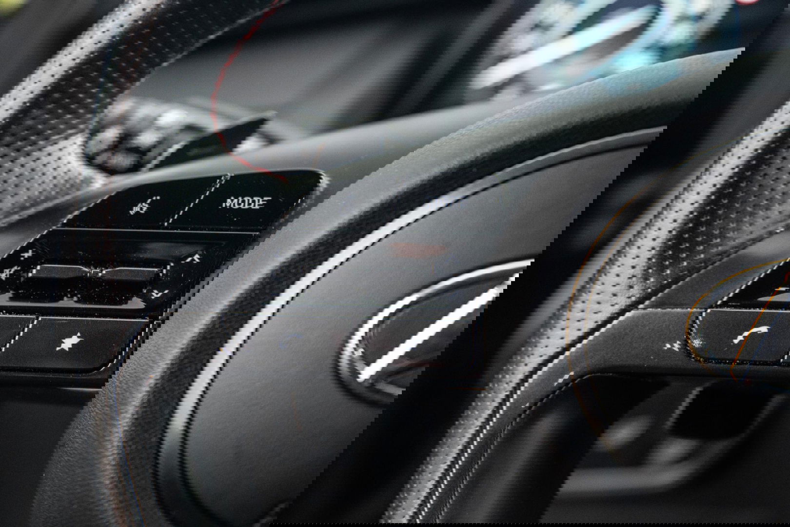 Hyundai TUCSON Hybrid 1.6 T-GDI HEV N Line Sky AUTOMAAT / STOEL VERWARMING + KOELING / PANO / CAMERA