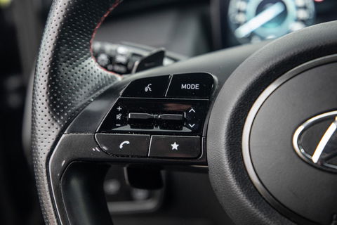 Hyundai TUCSON Hybrid 1.6 T-GDI HEV N Line Sky AUTOMAAT / STOEL VERWARMING + KOELING / PANO / CAMERA