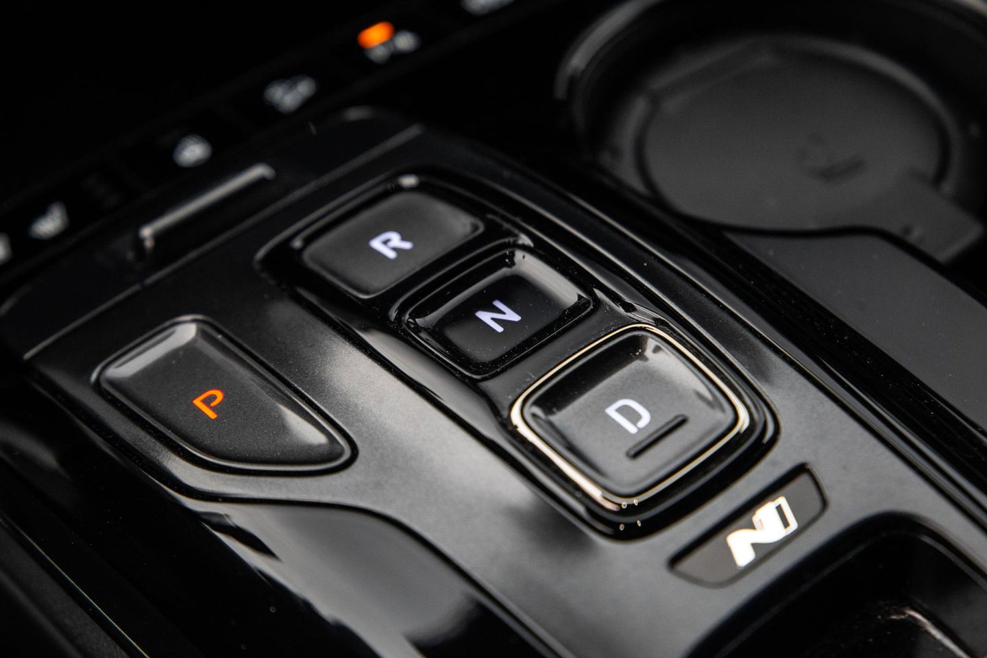 Hyundai TUCSON Hybrid 1.6 T-GDI HEV N Line Sky AUTOMAAT / STOEL VERWARMING + KOELING / PANO / CAMERA