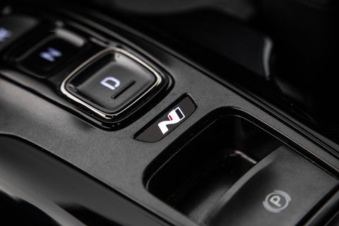 Hyundai TUCSON Hybrid 1.6 T-GDI HEV N Line Sky AUTOMAAT / STOEL VERWARMING + KOELING / PANO / CAMERA