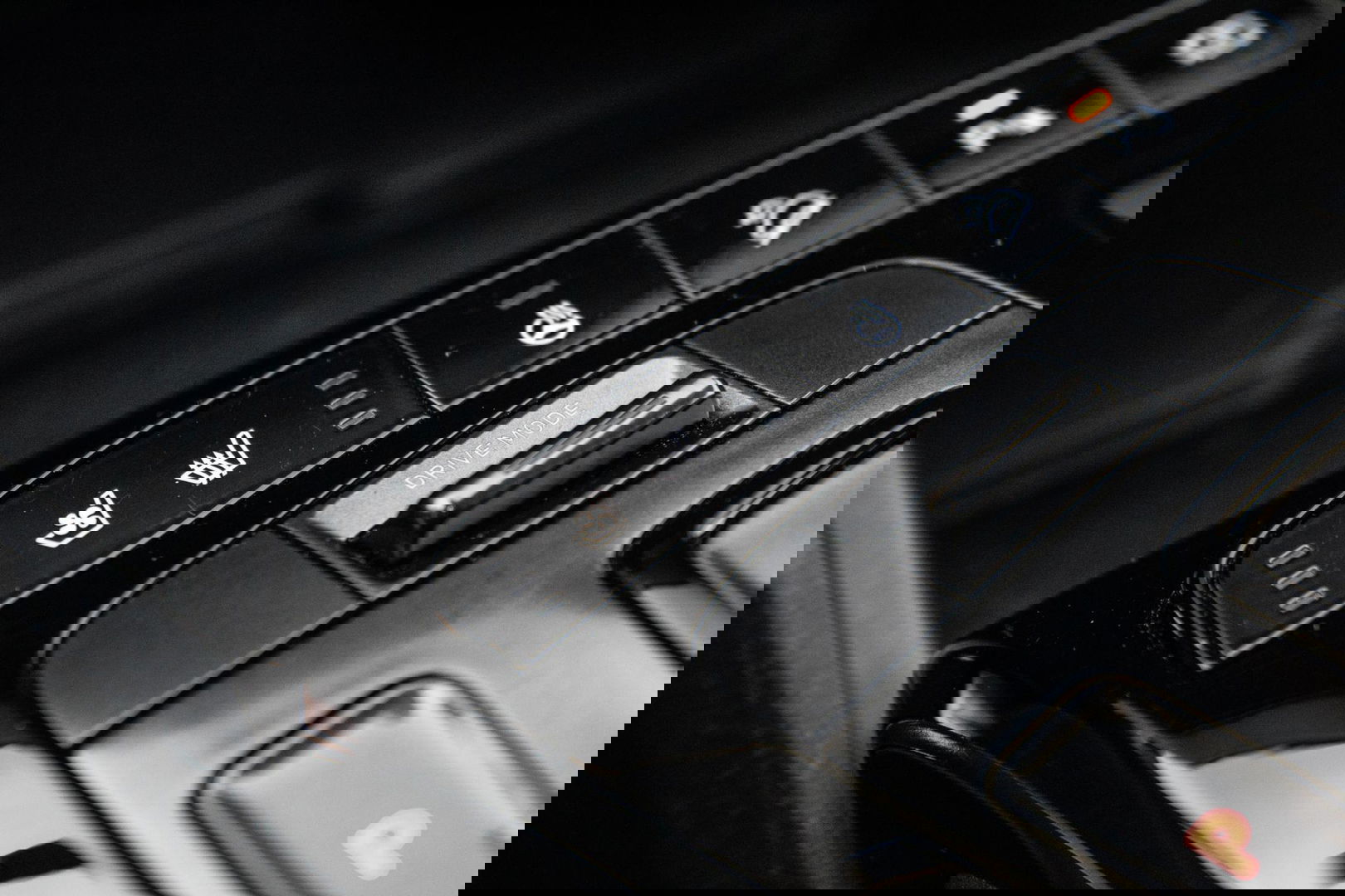 Hyundai TUCSON Hybrid 1.6 T-GDI HEV N Line Sky AUTOMAAT / STOEL VERWARMING + KOELING / PANO / CAMERA