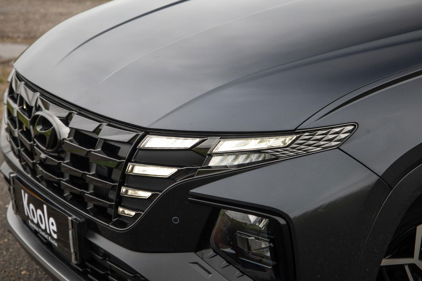 Hyundai TUCSON Hybrid 1.6 T-GDI HEV N Line Sky AUTOMAAT / STOEL VERWARMING + KOELING / PANO / CAMERA