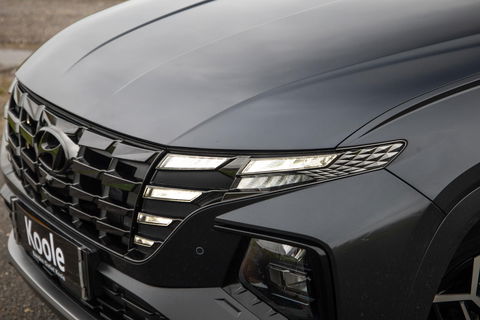 Hyundai TUCSON Hybrid 1.6 T-GDI HEV N Line Sky AUTOMAAT / STOEL VERWARMING + KOELING / PANO / CAMERA