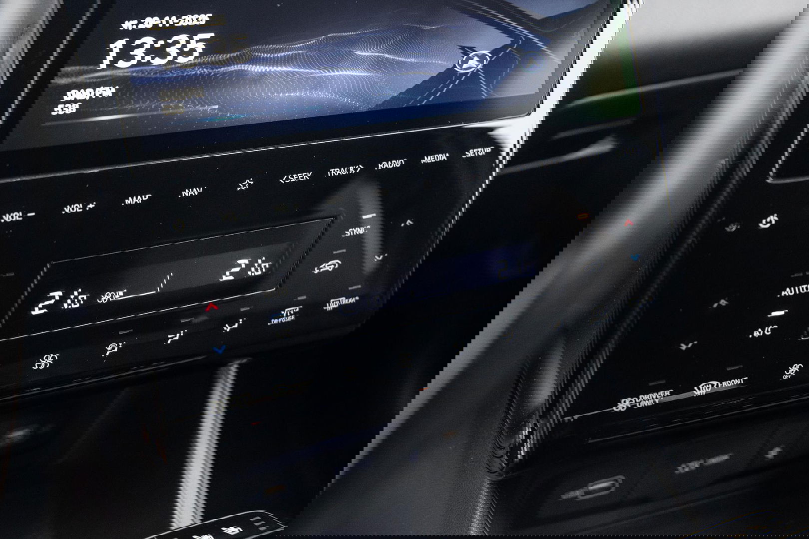 Hyundai TUCSON Hybrid 1.6 T-GDI HEV N Line Sky AUTOMAAT / STOEL VERWARMING + KOELING / PANO / CAMERA