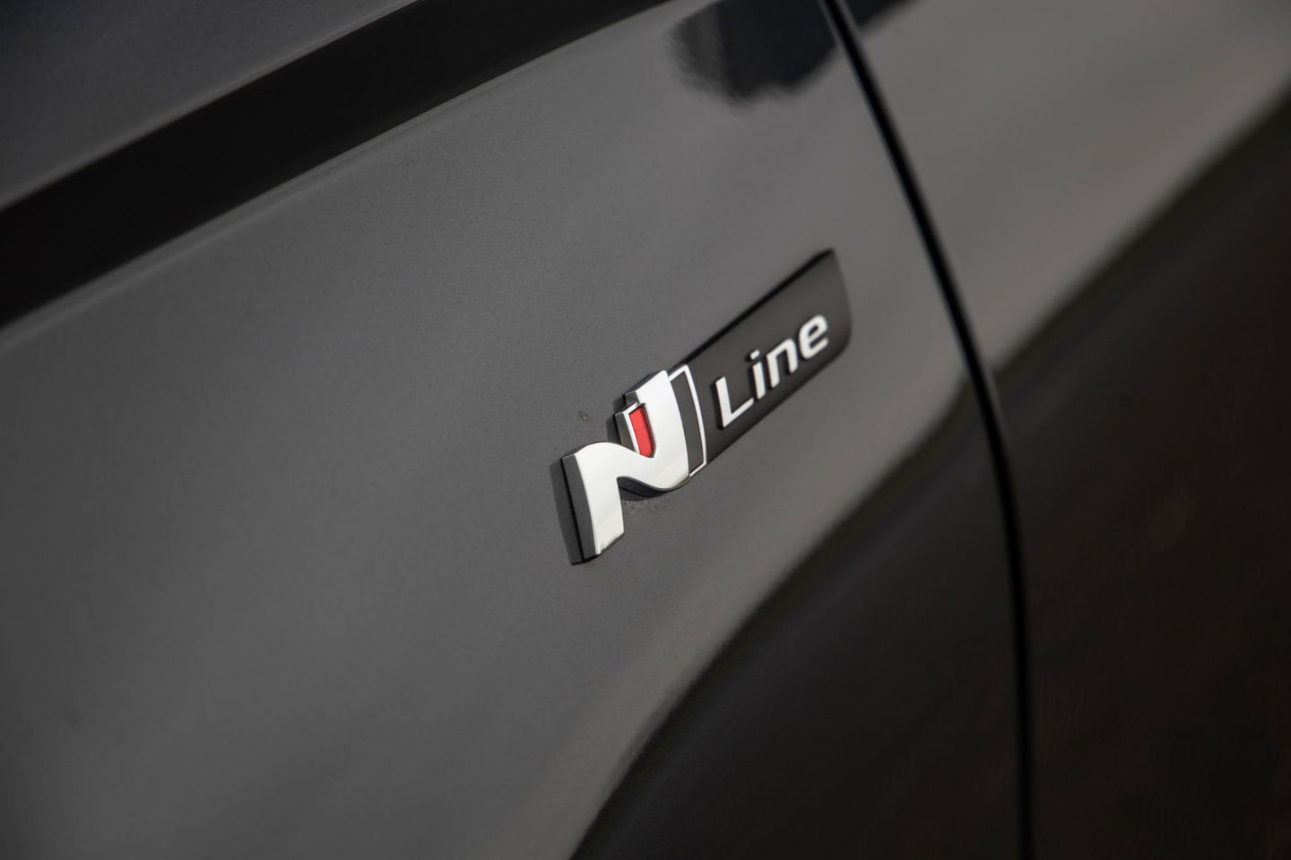 Hyundai TUCSON Hybrid 1.6 T-GDI HEV N Line Sky AUTOMAAT / STOEL VERWARMING + KOELING / PANO / CAMERA