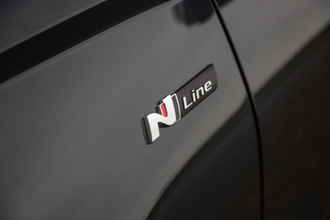 Hyundai TUCSON Hybrid 1.6 T-GDI HEV N Line Sky AUTOMAAT / STOEL VERWARMING + KOELING / PANO / CAMERA