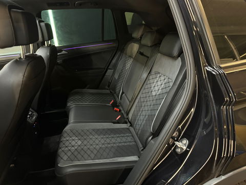 Volkswagen Tiguan 1.5 TSI R Line Pano|Keyless|Sfeer|360Camera