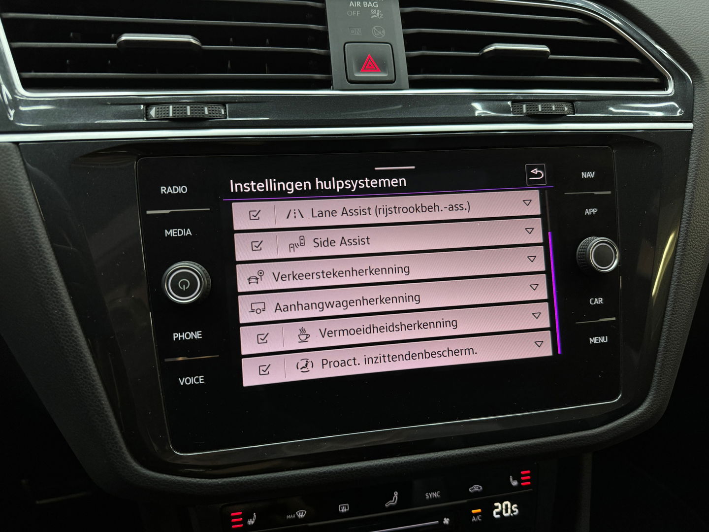 Volkswagen Tiguan 1.5 TSI R Line Pano|Keyless|Sfeer|360Camera